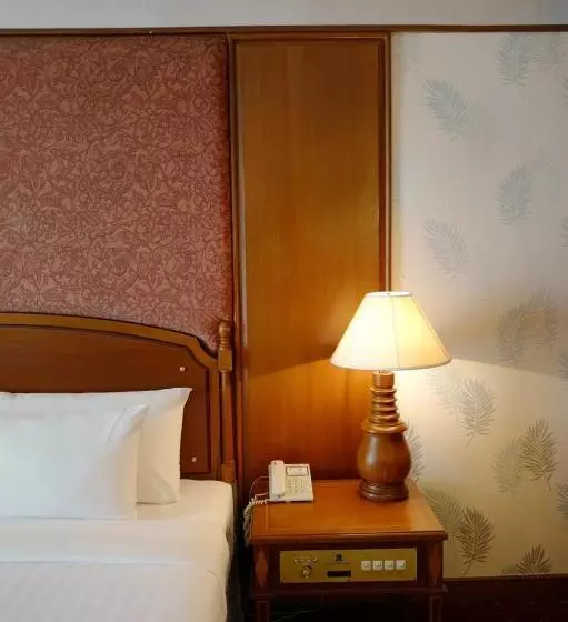 Town In Town Hotel Bangkok