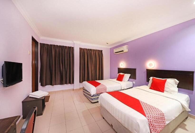 Comfort Hotel 2 By Oyo Rooms