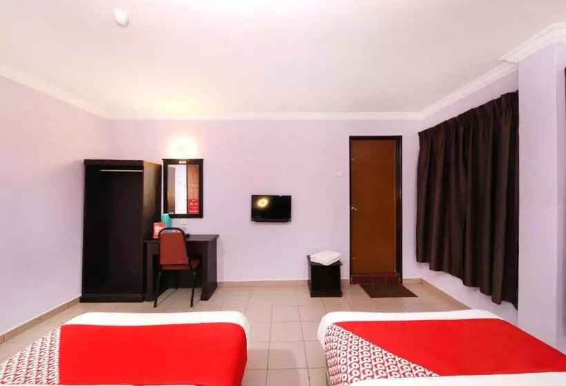 Comfort Hotel 2 By Oyo Rooms