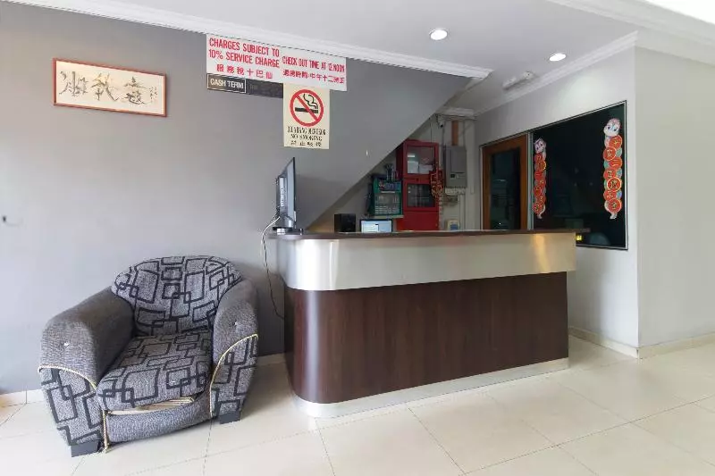 Comfort Hotel 2 By Oyo Rooms