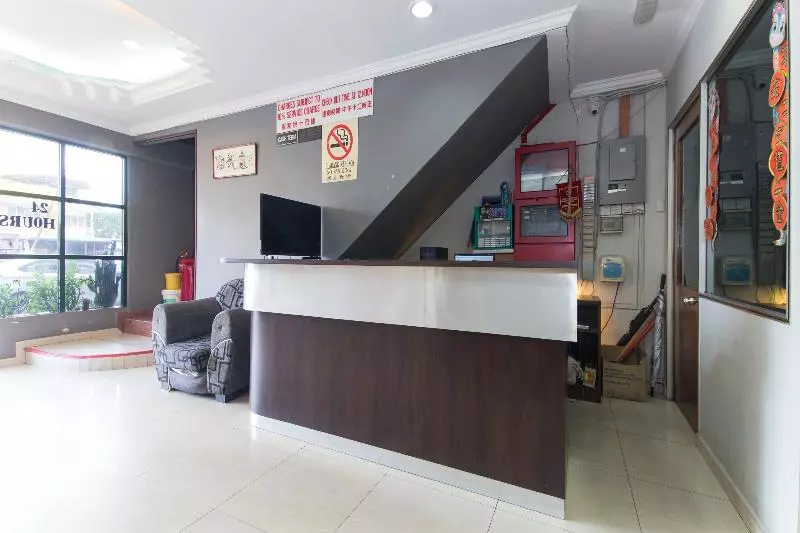 Comfort Hotel 2 By Oyo Rooms