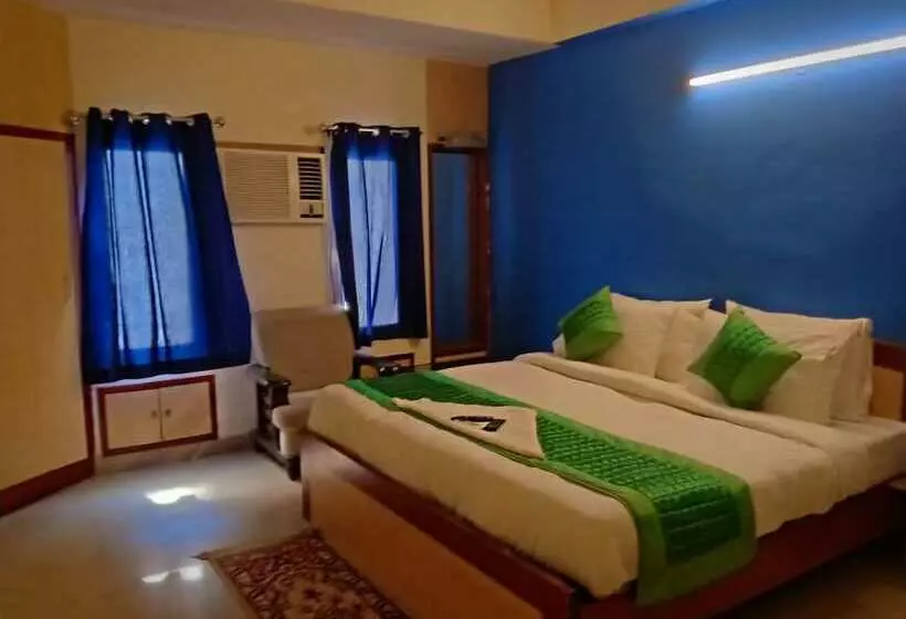 Hotel Mohan Noida