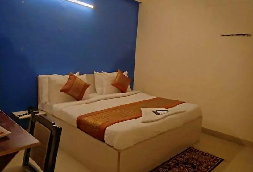 Hotel Mohan Noida