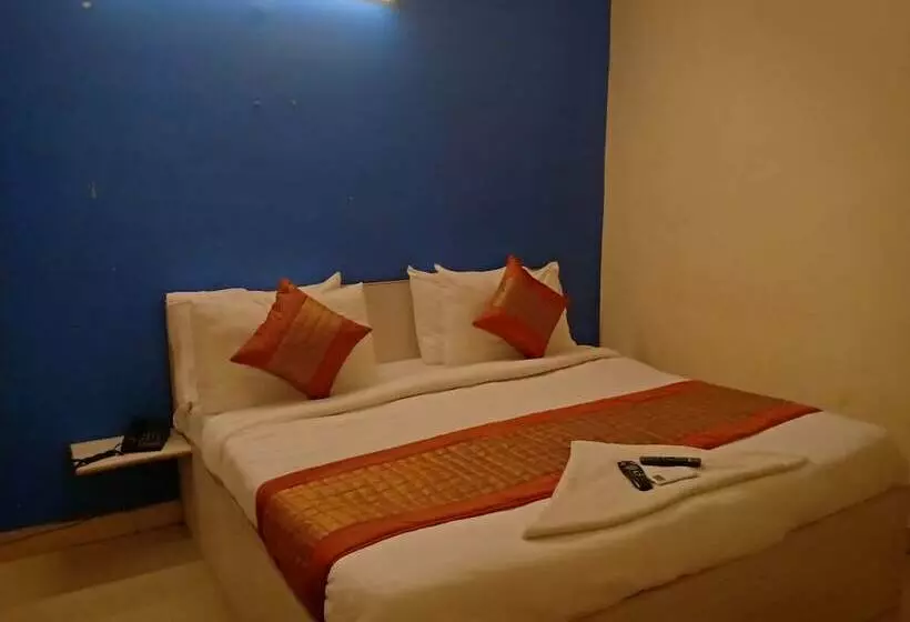 Hotel Mohan Noida
