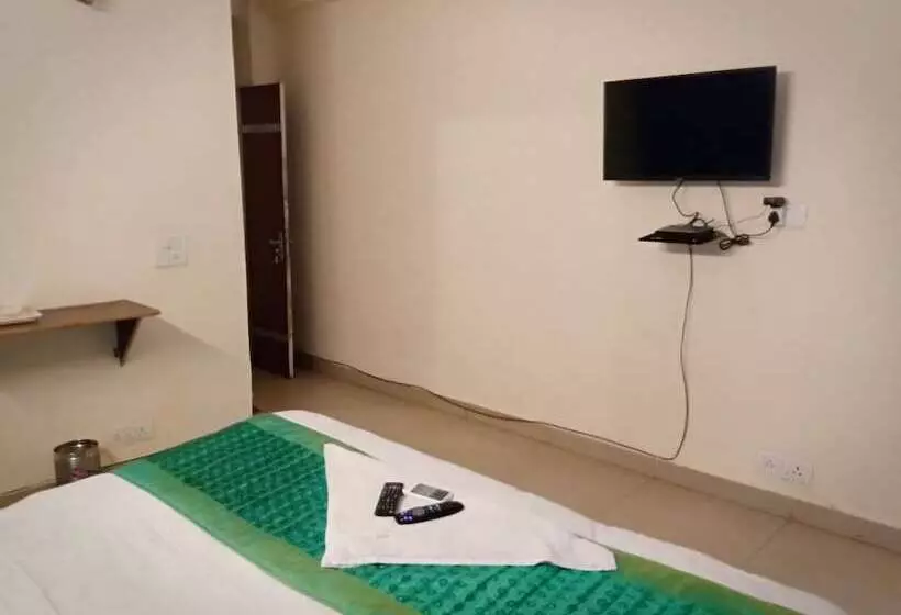 Hotel Mohan Noida