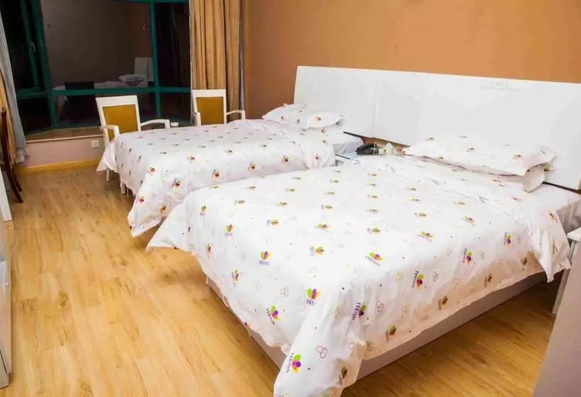 هتل Shanghai Teeinn