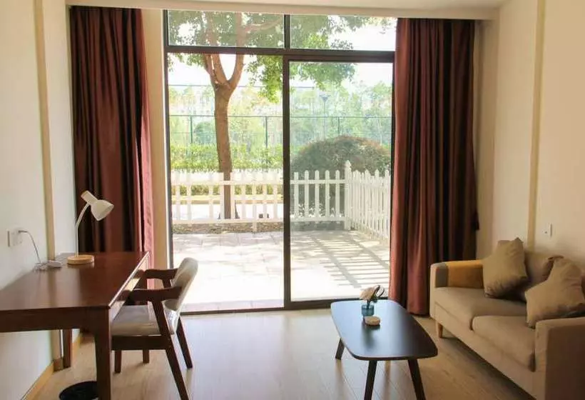 هتل Shanghai Teeinn