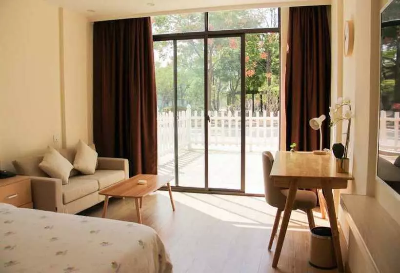 هتل Shanghai Teeinn