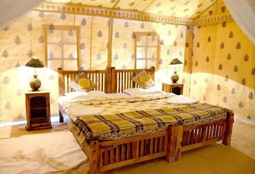 ホテル The Chirag Desert Camp