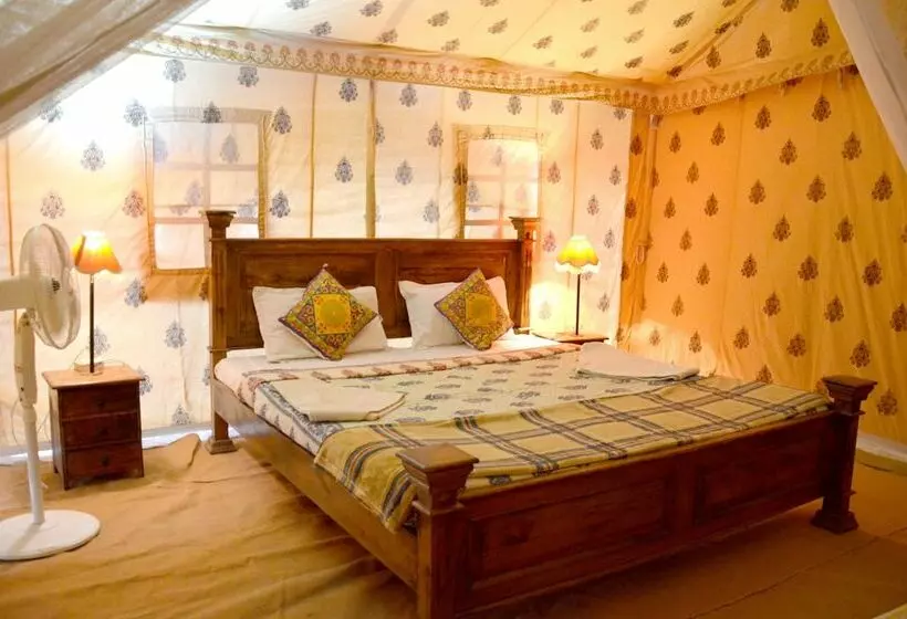 ホテル The Chirag Desert Camp