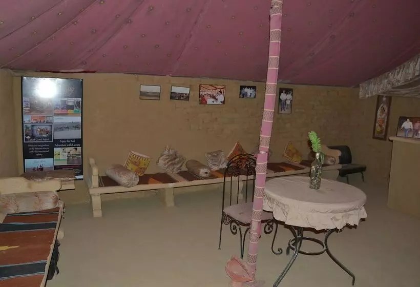ホテル The Chirag Desert Camp