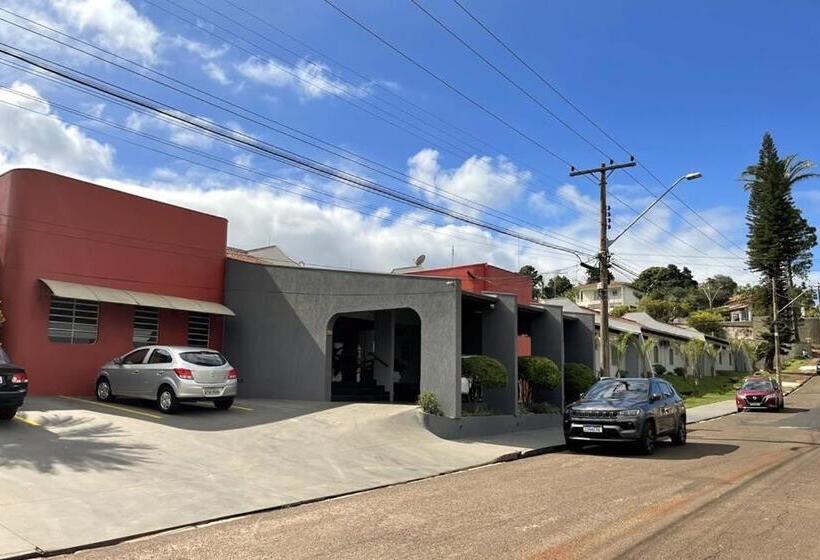 בית מלון כפרי Turi