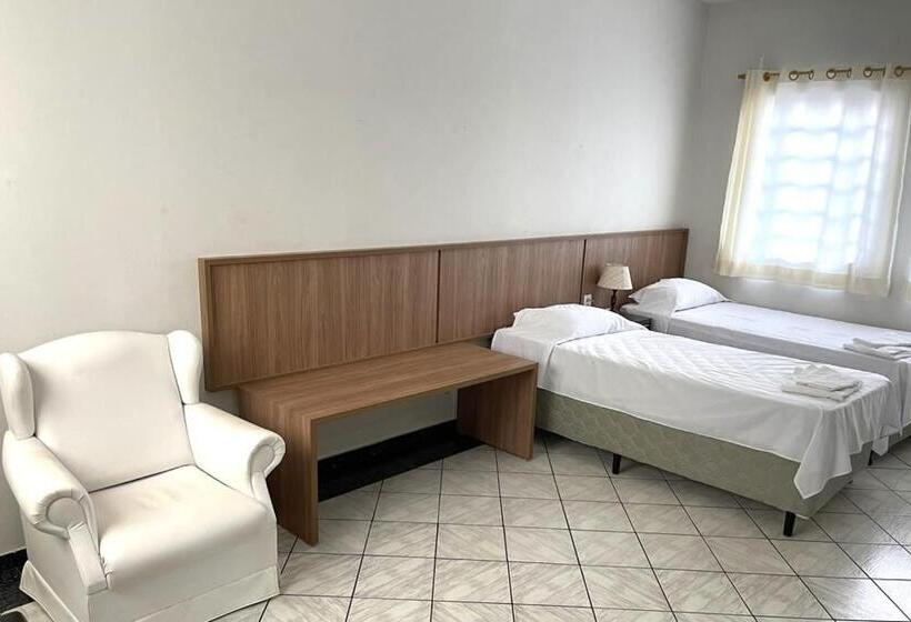 בית מלון כפרי Turi