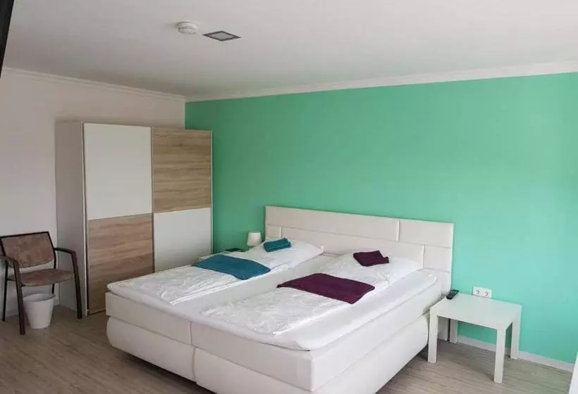 Gaststätte Und Hotel Zur Krone