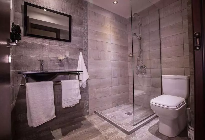 Majatalo Diamond City Living