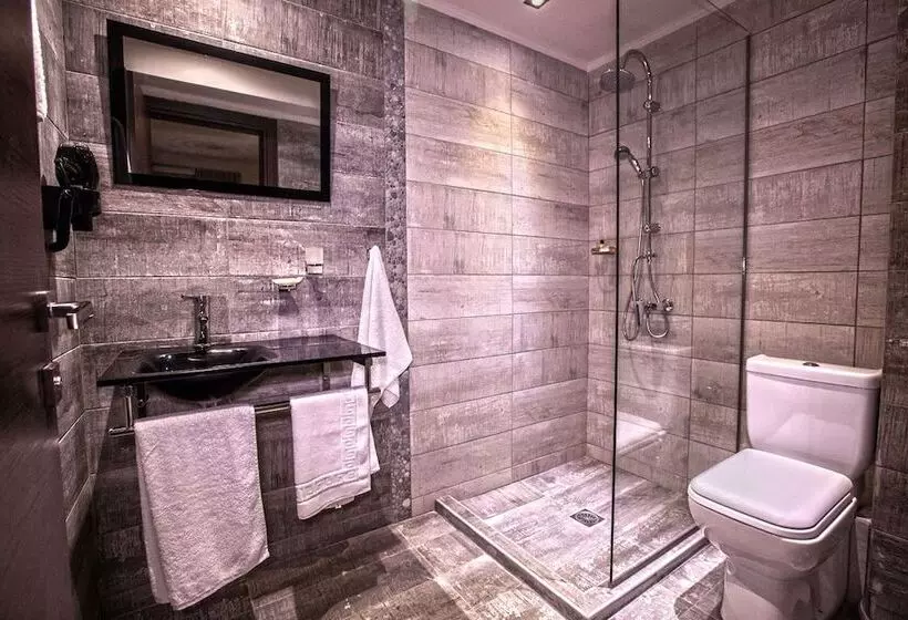 Majatalo Diamond City Living