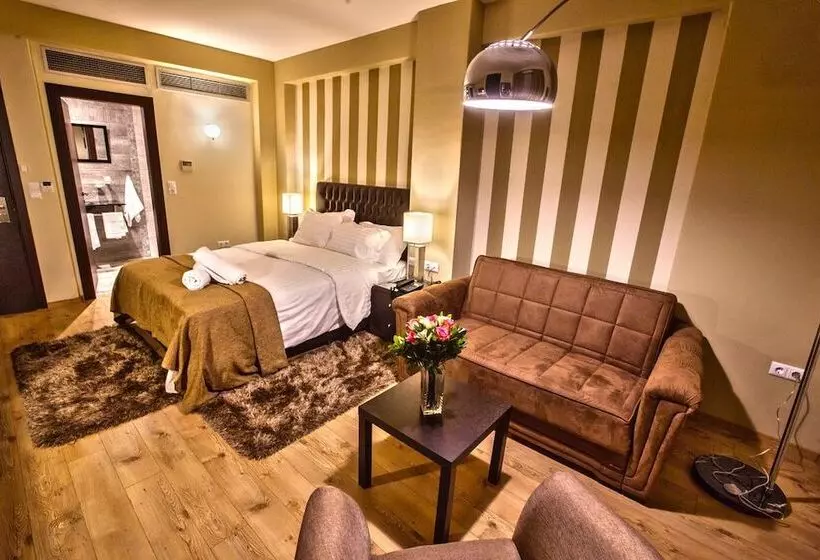 Majatalo Diamond City Living