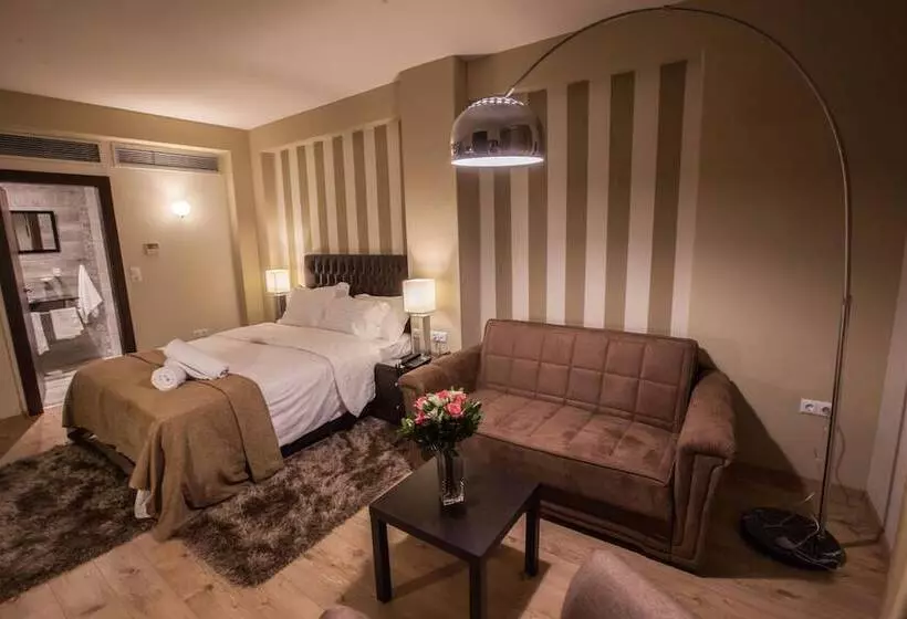 Majatalo Diamond City Living