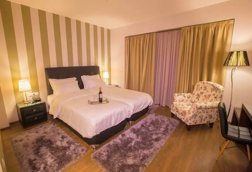 Majatalo Diamond City Living