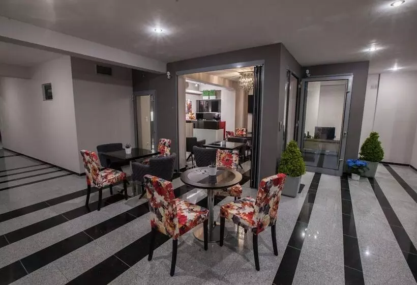 Majatalo Diamond City Living