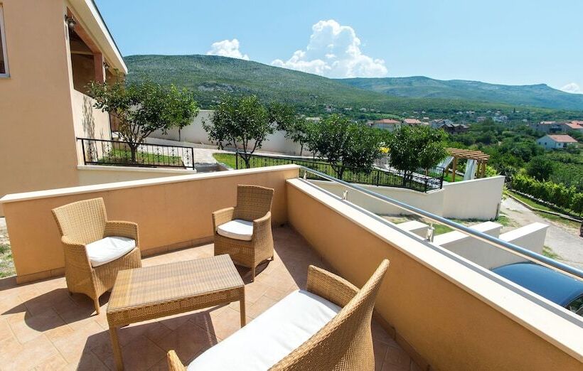 Pensió Luxury Villa Imperial   With The Vineyard Views