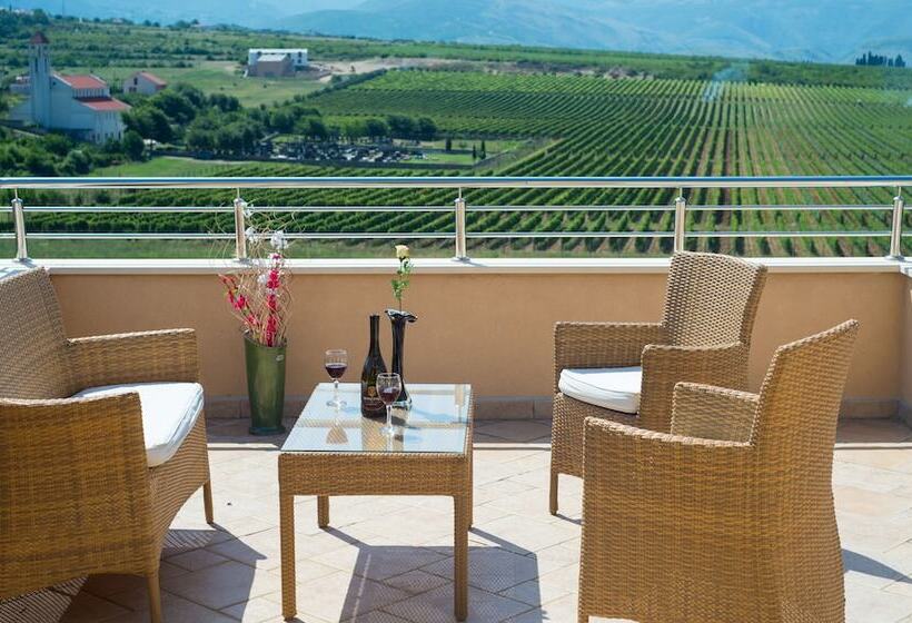 Pensió Luxury Villa Imperial   With The Vineyard Views