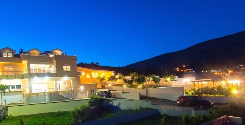 Pensió Luxury Villa Imperial   With The Vineyard Views