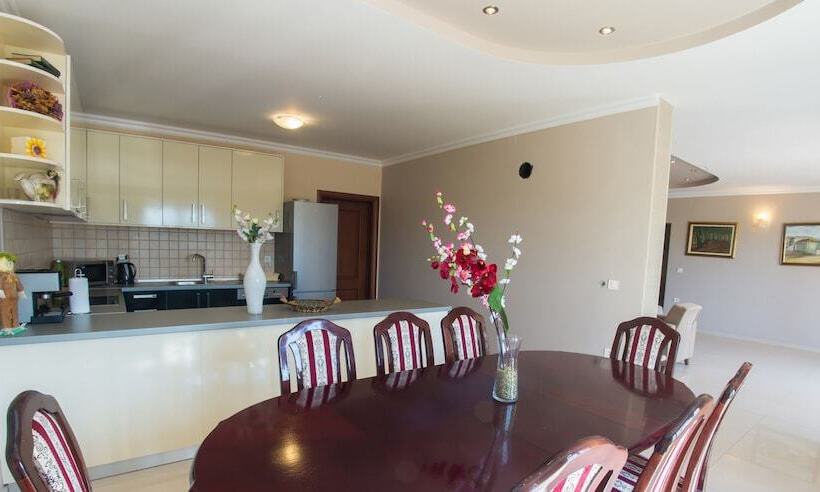 Pensió Luxury Villa Imperial   With The Vineyard Views