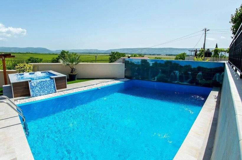 Pensió Luxury Villa Imperial   With The Vineyard Views
