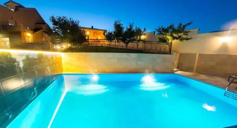 پانسیون Luxury Villa Imperial   With The Vineyard Views