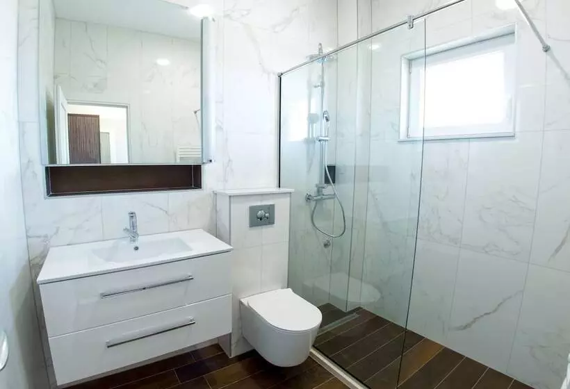 پانسیون Luxury Villa Imperial   With The Vineyard Views