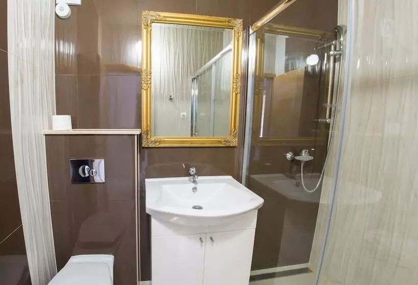 پانسیون Luxury Villa Imperial   With The Vineyard Views