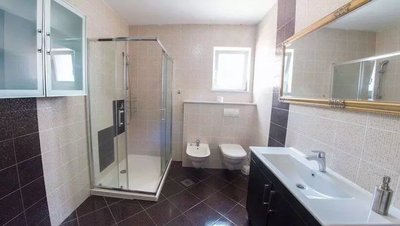 پانسیون Luxury Villa Imperial   With The Vineyard Views