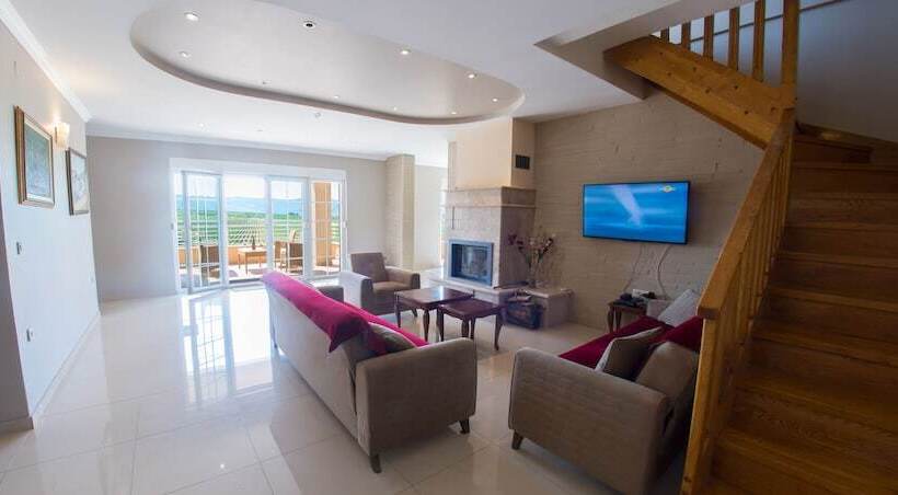 Pensió Luxury Villa Imperial   With The Vineyard Views