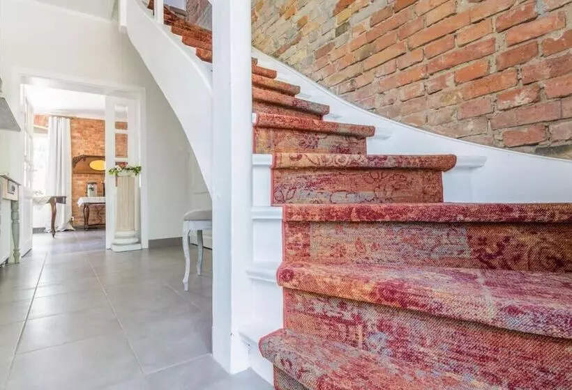 پانسیون Villa Italiana Pokoje Z Prywatnymi łazienkami & Odnowa Biologiczna