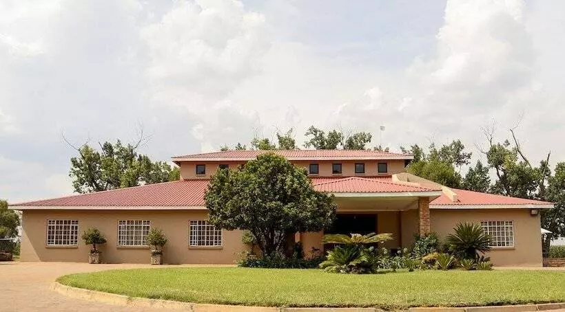 Majatalo Water On Waldrift