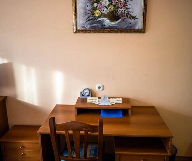 Bed And Breakfast Restaurant Dp