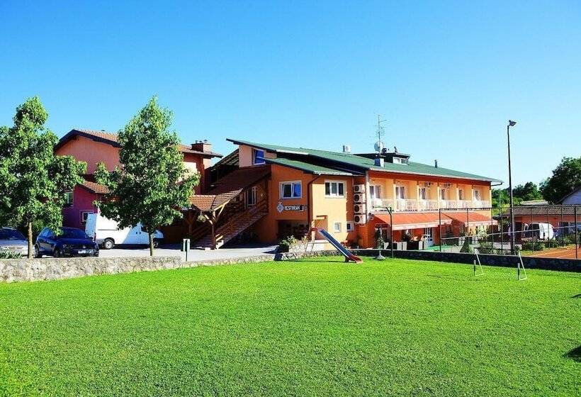 Bed And Breakfast Restaurant Dp