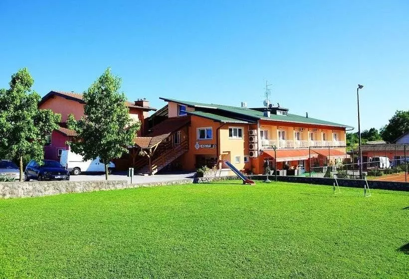 Bed And Breakfast Restaurant Dp