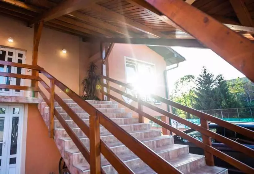 Bed And Breakfast Restaurant Dp