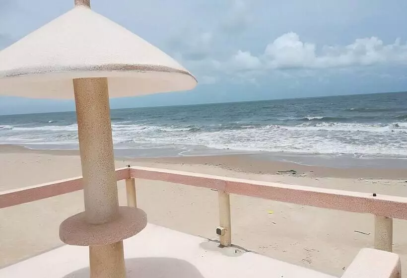 هتل De La Mer