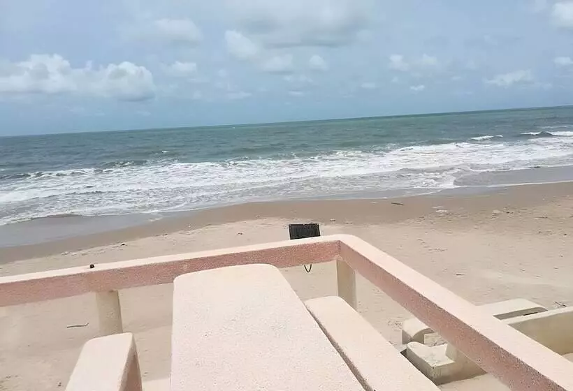 هتل De La Mer