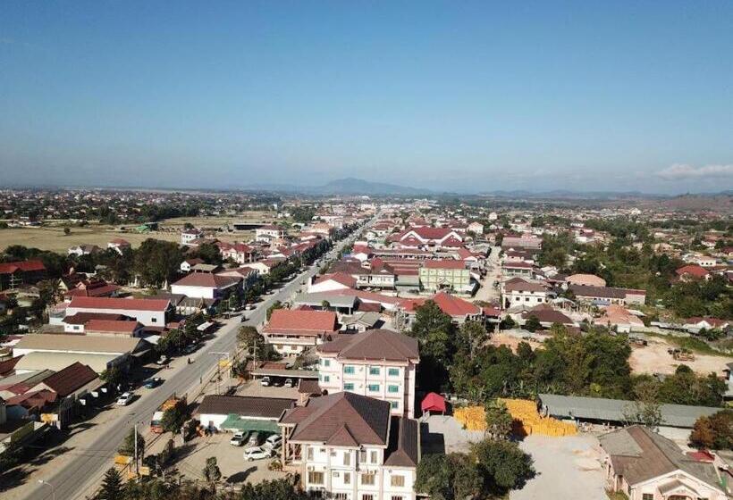 בית מלון כפרי Favanhmai