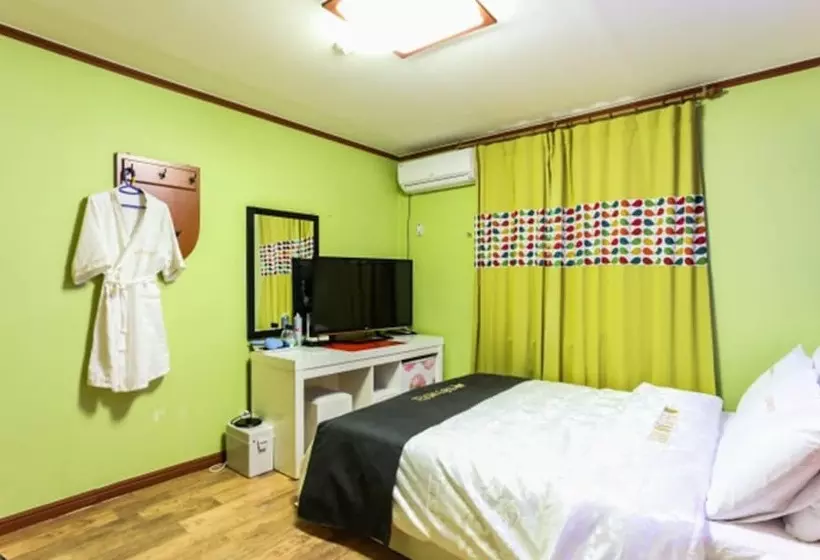 Jeongdongjin Motel