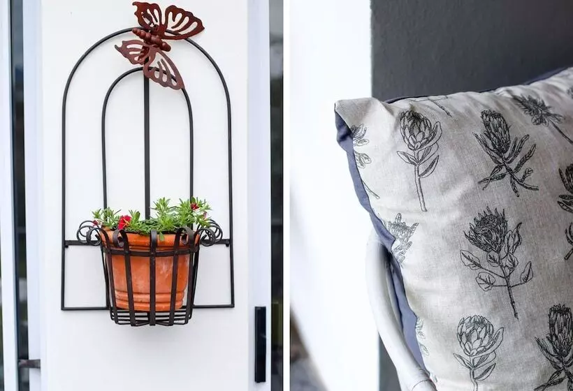 Majatalo Arbour1 Guesthouse