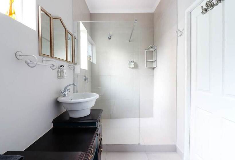 פנסיון Arbour1 Guesthouse