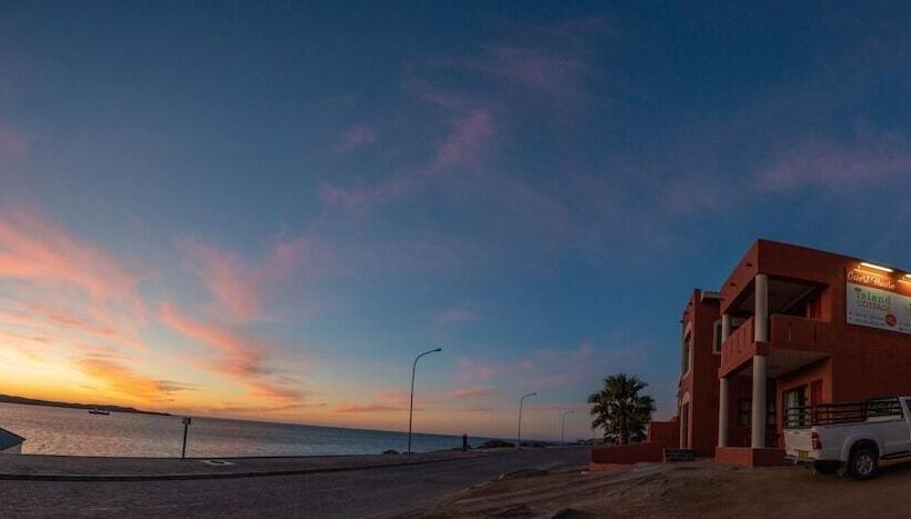 پانسیون Island Cottage Guesthouse