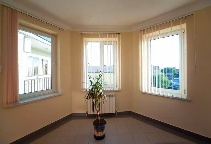 ペンション Lera Guest House