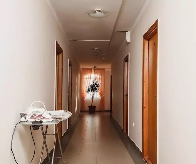 ペンション Lera Guest House