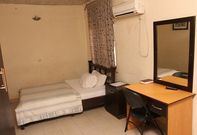 پانسیون Sapphire Guest House